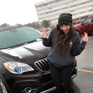 Meet your Posher, Destinie